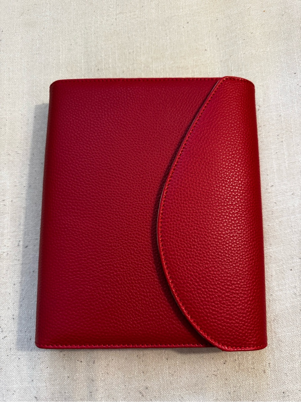 Pebbled Red Leather Planner Folio - Sleek Daily Organizer